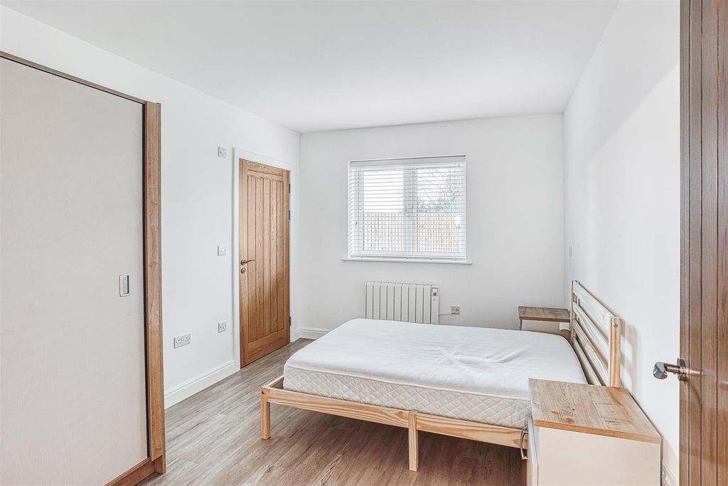 Property photo 3 of 8 316A1535_Hdr.Jpg