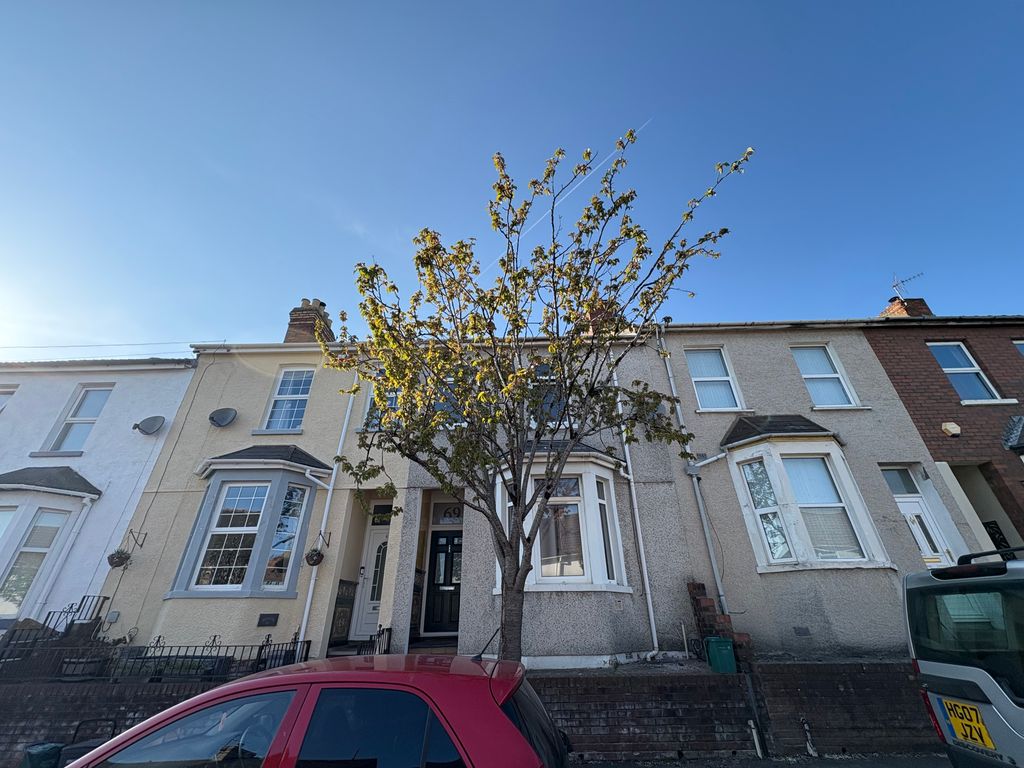 Property photo 1 of 6
