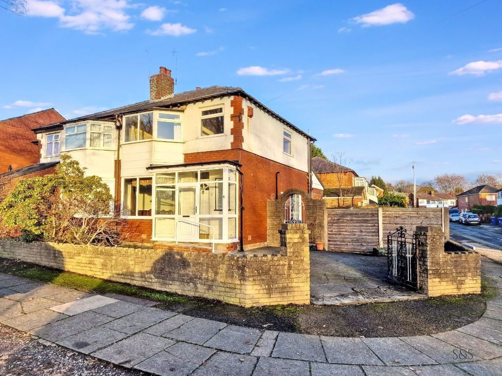 Property photo 2 of 23