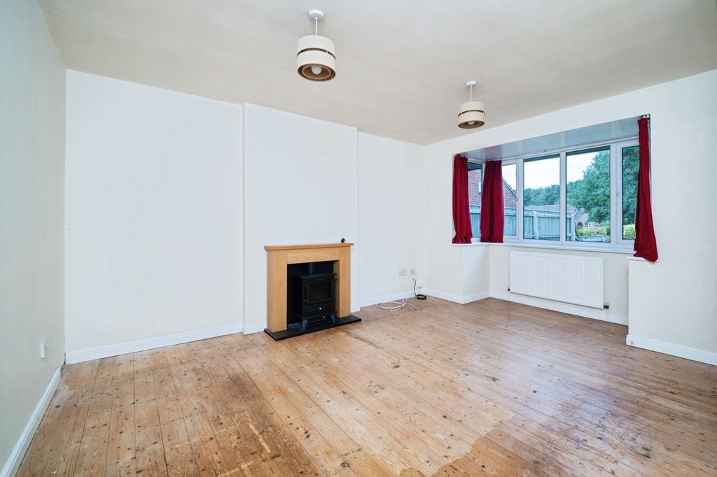 Property photo 3 of 24 Pbox-Img.Jpg