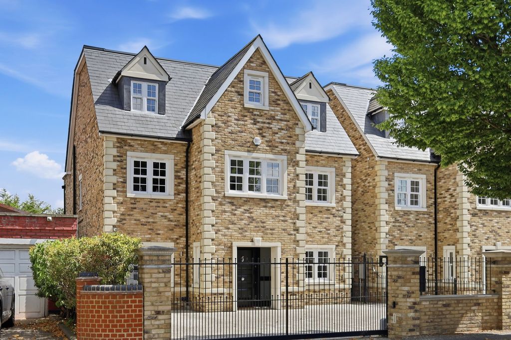 Property photo 1 of 54