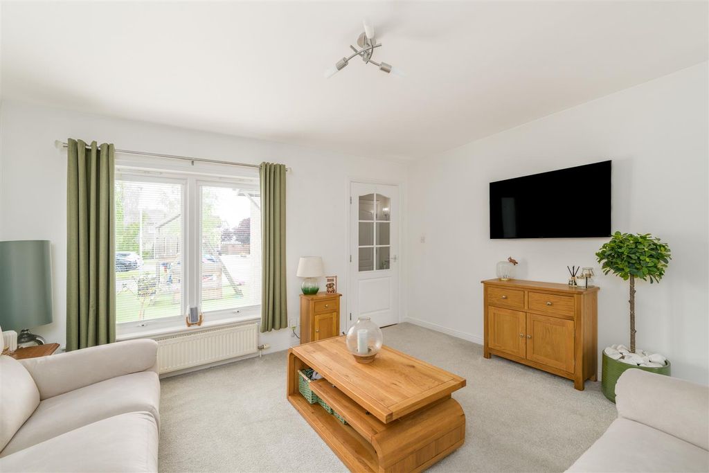 Property photo 2 of 20 3_Fairway_Court_Kelso-4.Jpg