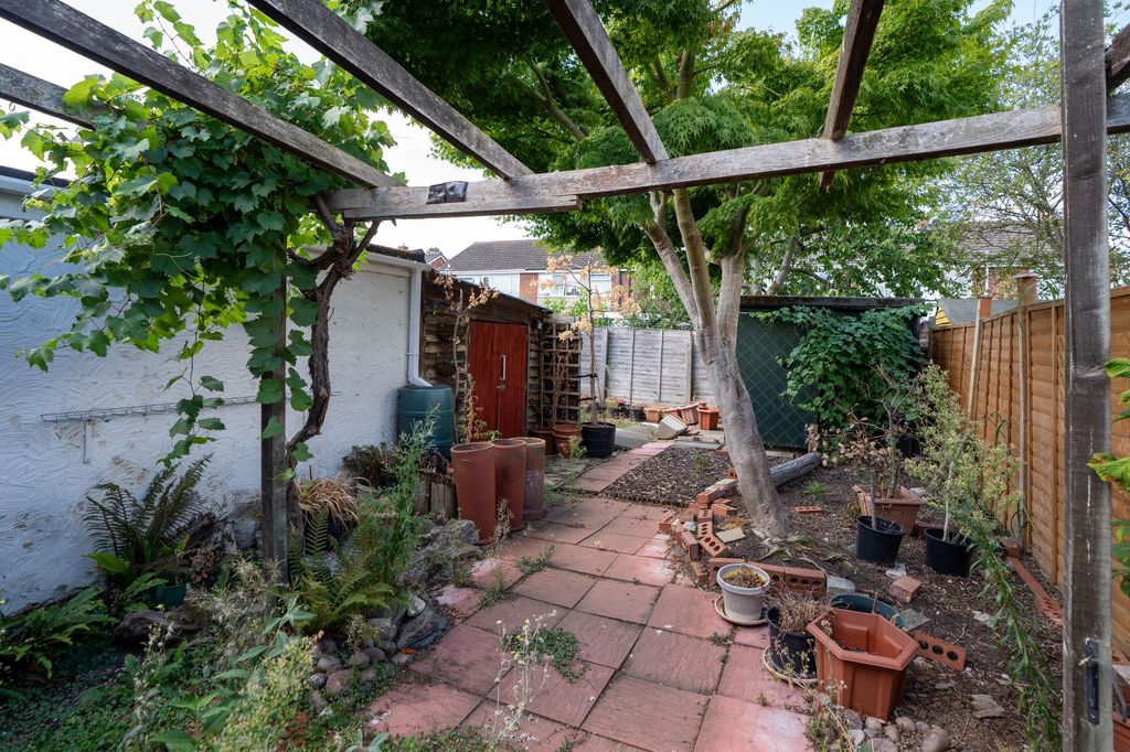 Property photo 3 of 14