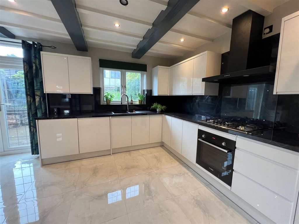 Property photo 3 of 18 4.Jpg