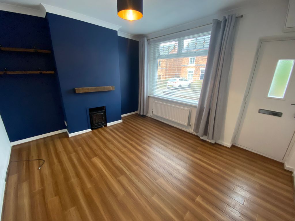 Property photo 3 of 15 Living Room