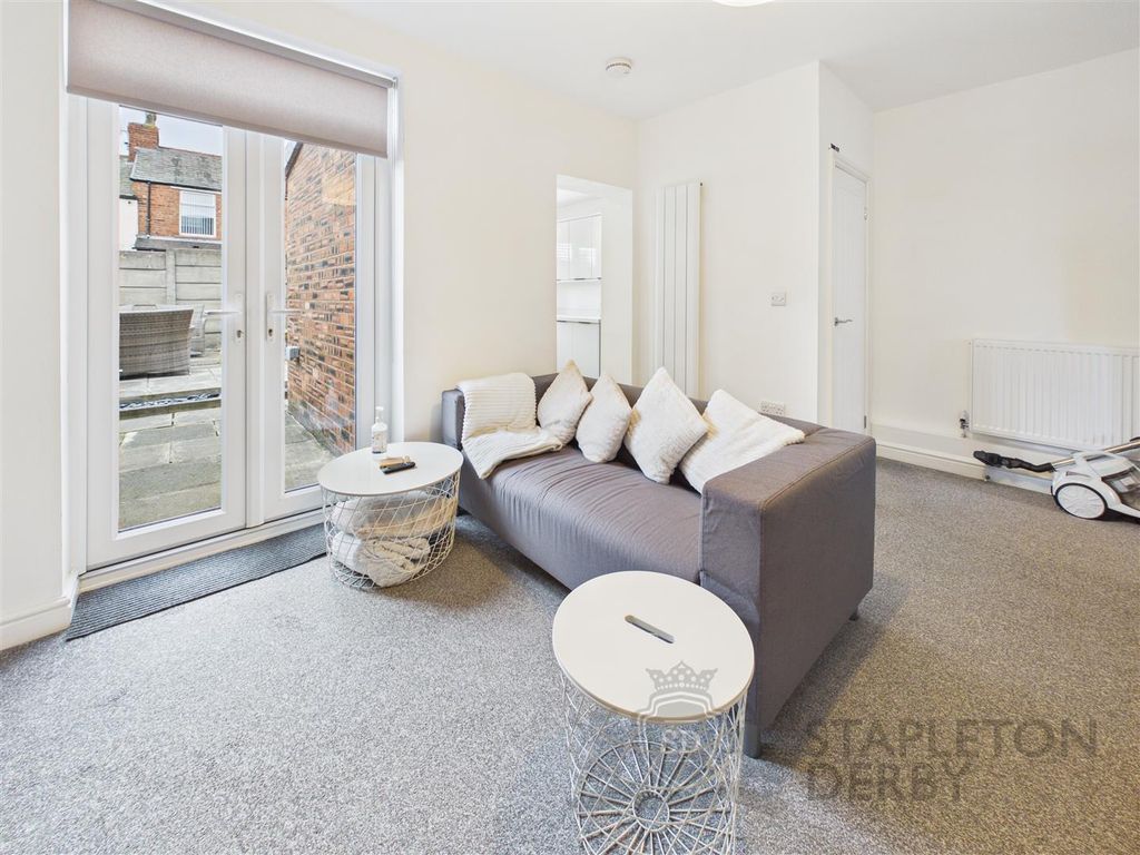 Property photo 3 of 14 Cam04645G0-Pr0116-Still006.Jpg