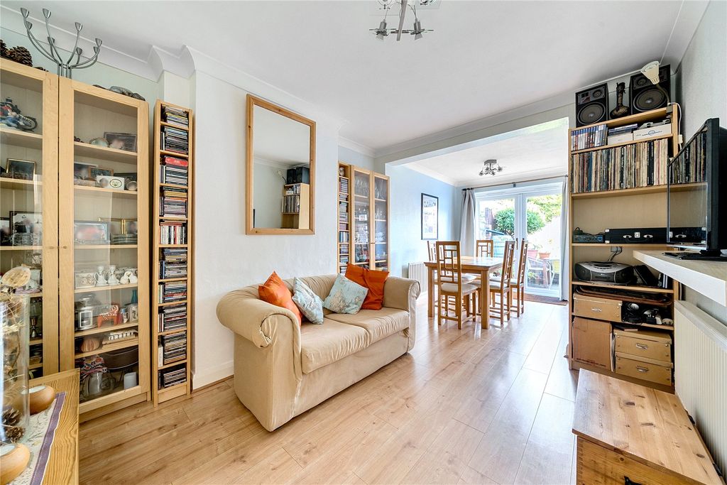 Property photo 3 of 22 Picture No. 04