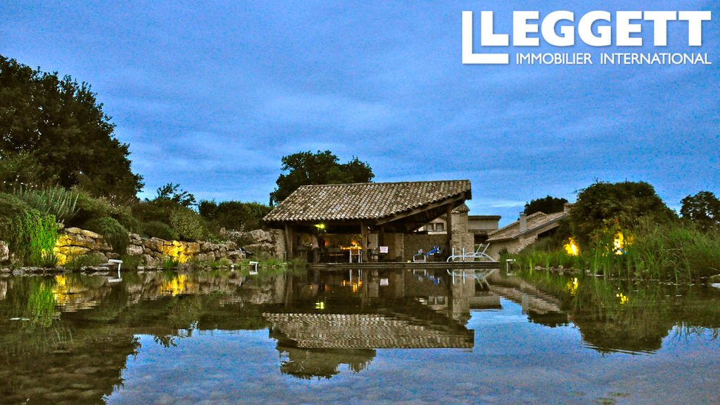 Property photo 2 of 10