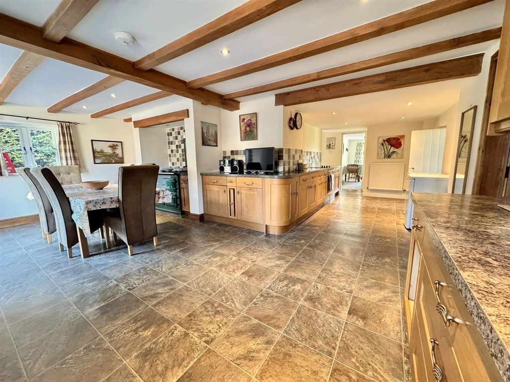 Property photo 3 of 22 Img_4593.Jpeg