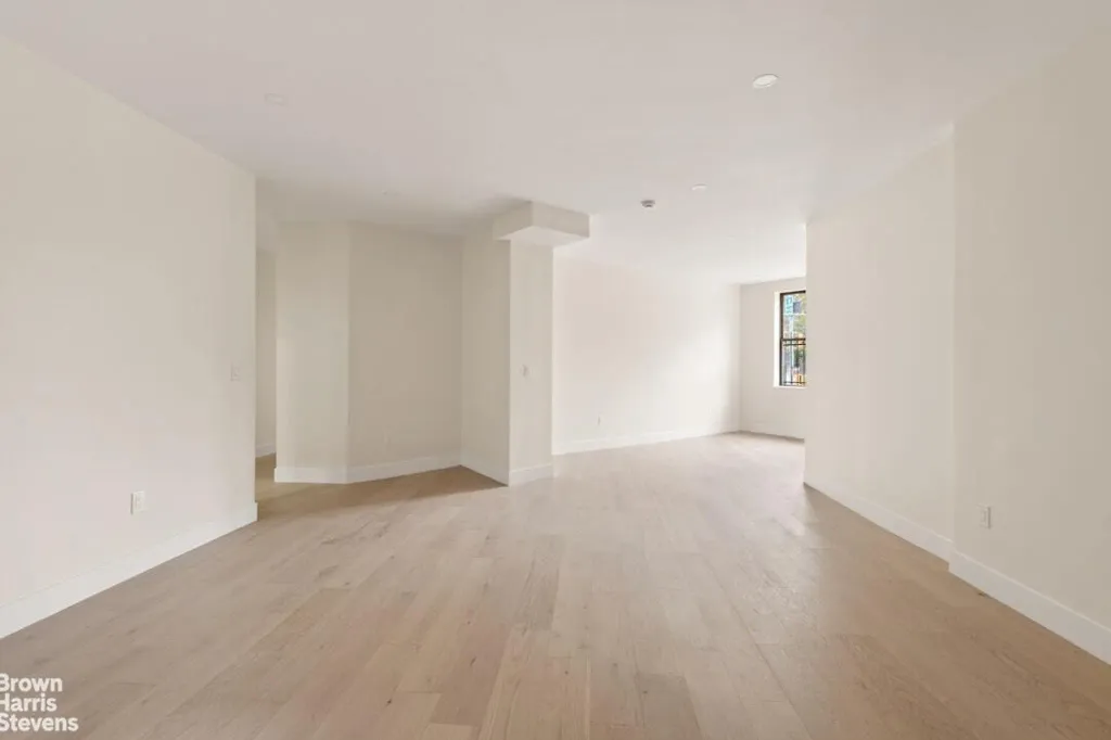 Property photo 2 of 13 <Alttext/>
