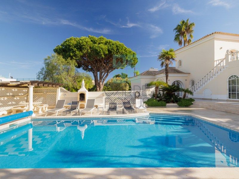 Property photo 1 of 60