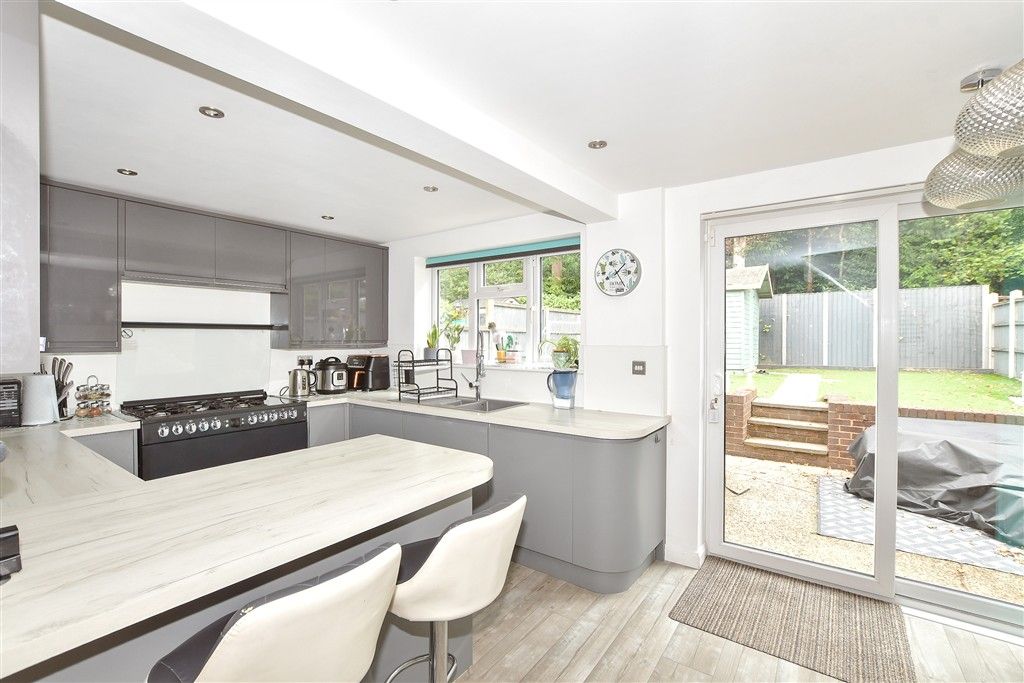 Property photo 1 of 16 Kitchen/Diner