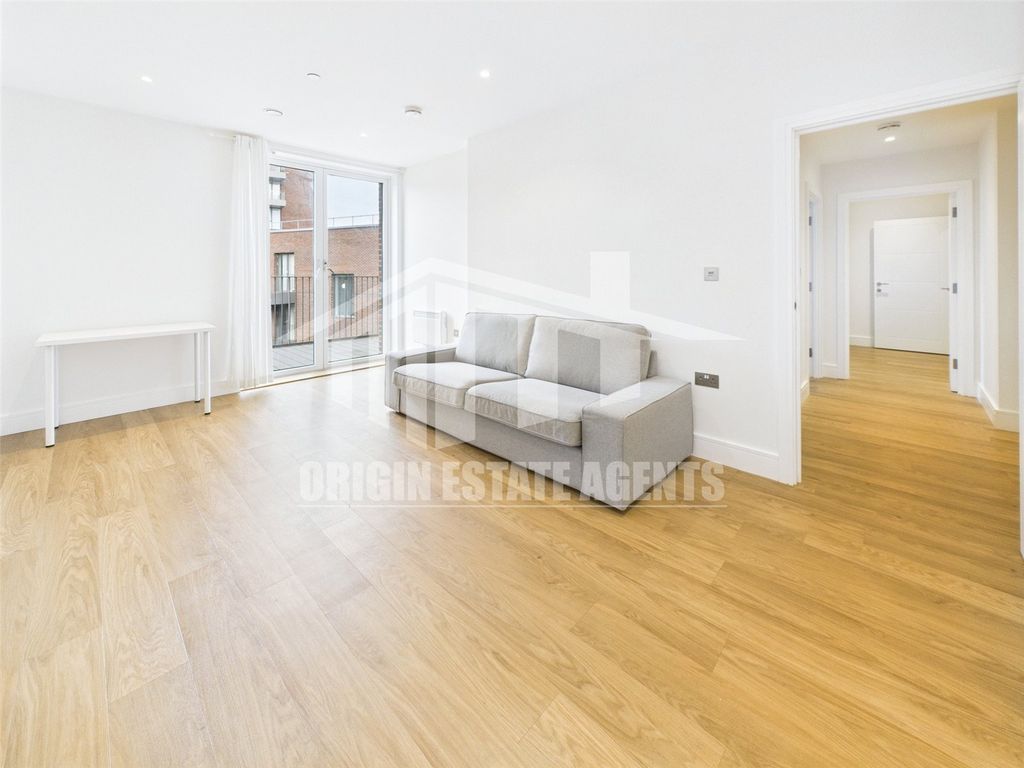 Property photo 2 of 12 Picture No. 24