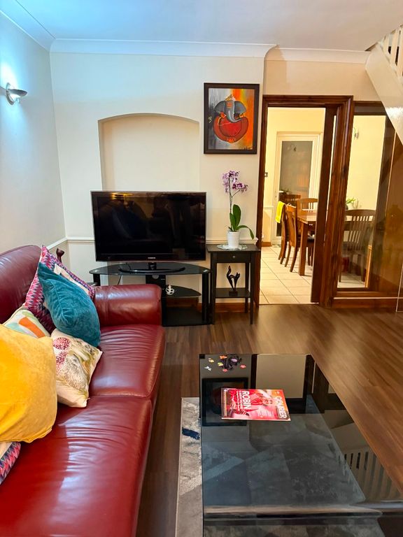 Property photo 2 of 7