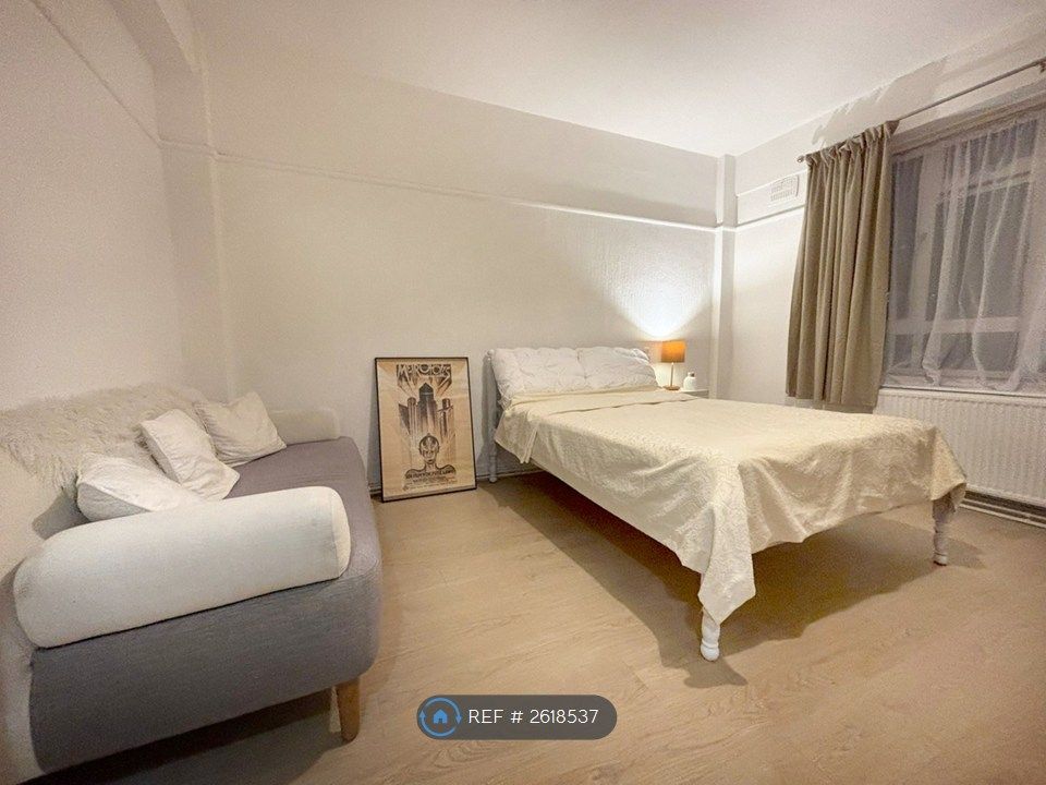 Property photo 3 of 11