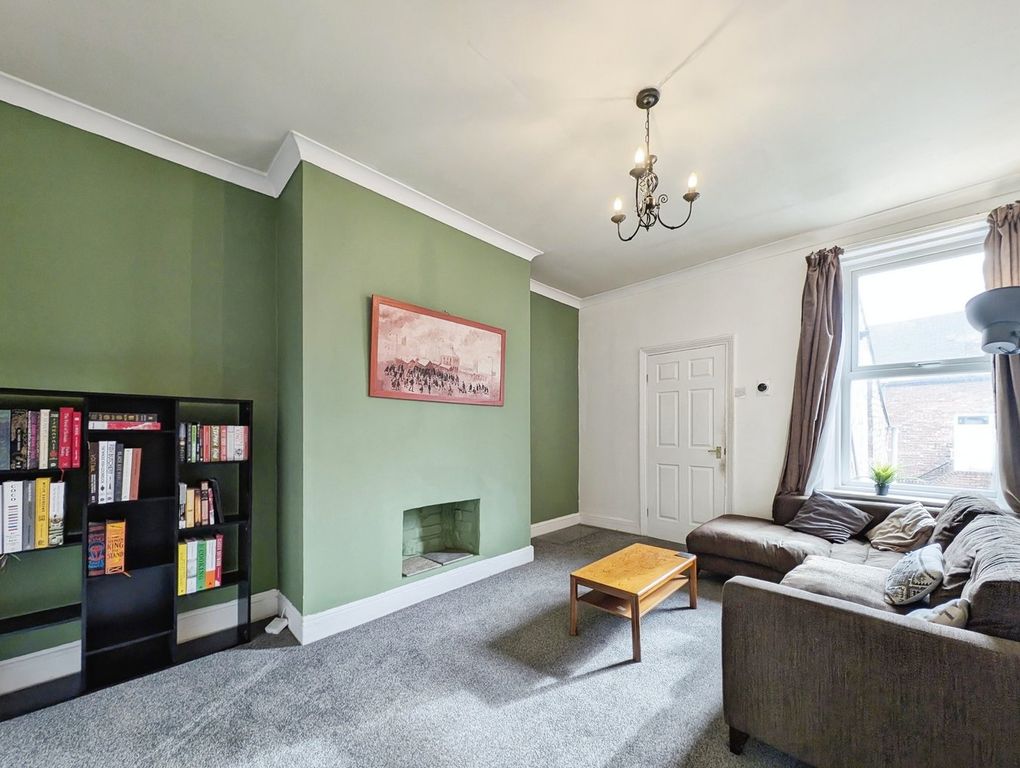 Property photo 2 of 17