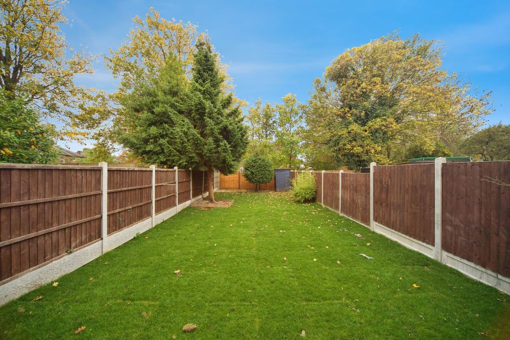 Property photo 2 of 17 Photo