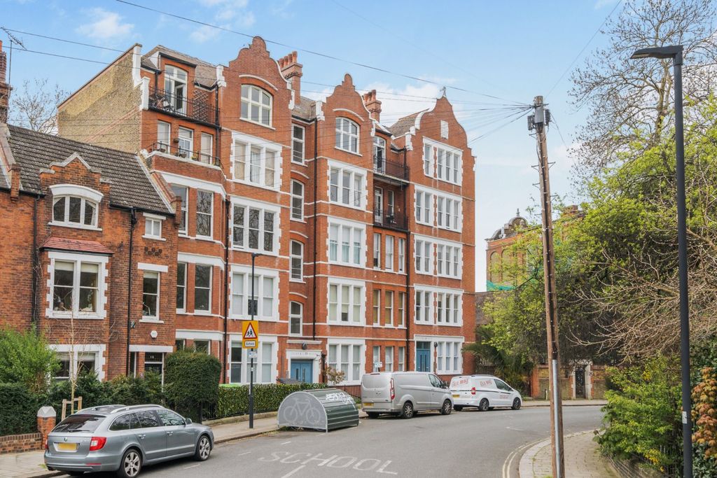 Property photo 2 of 18 Picture No. 03