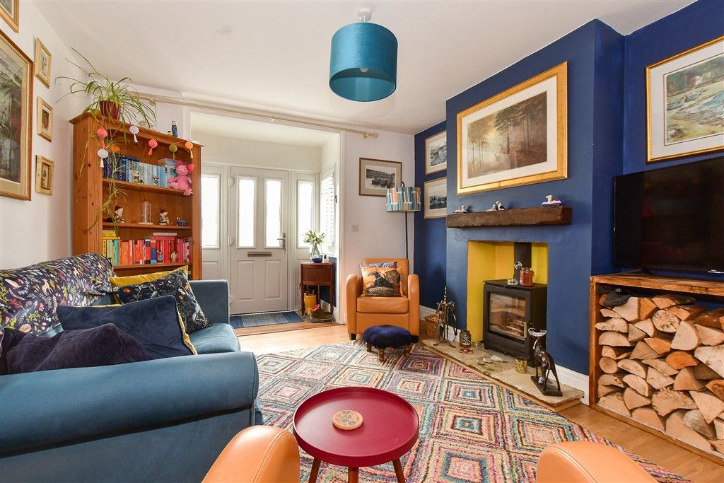 Property photo 1 of 13 Lounge