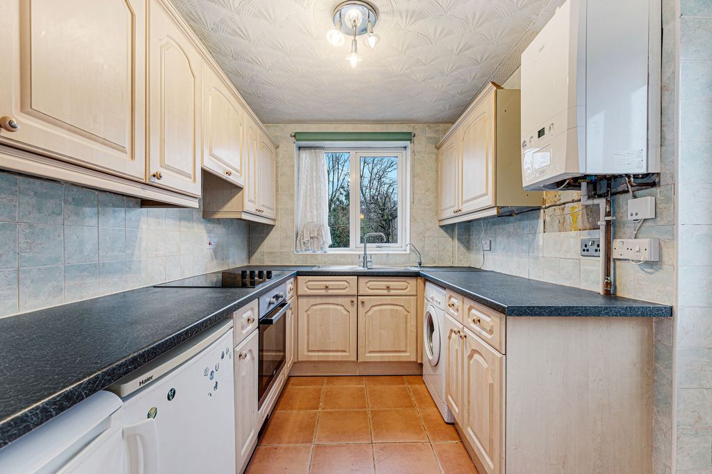 Property photo 3 of 26