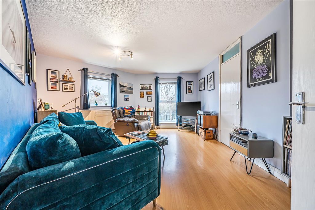 Property photo 3 of 12 1424268-3-69B2d4A65A41A.Jpg