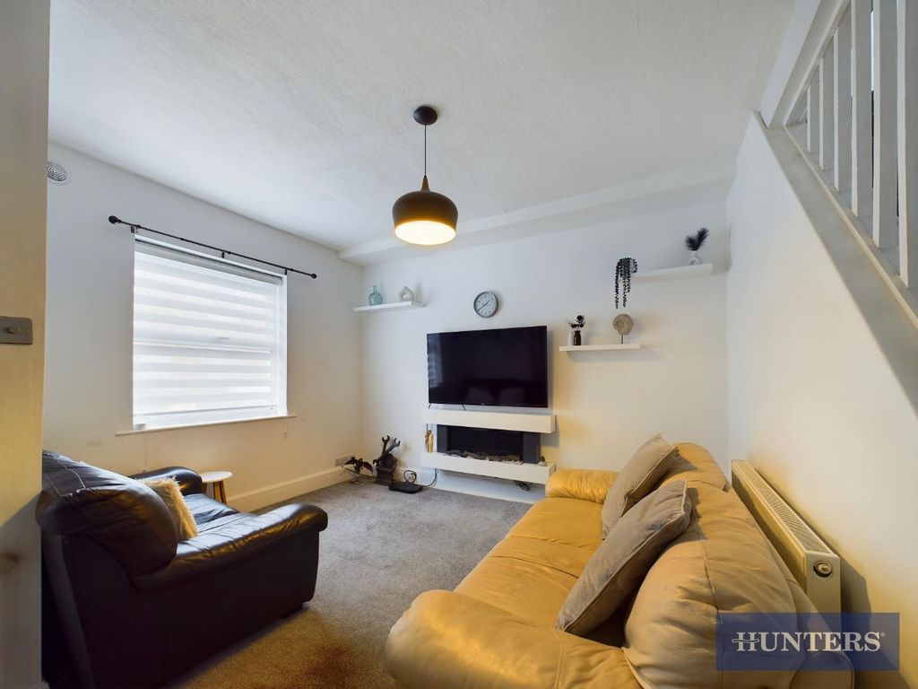 Property photo 3 of 17 Cam03407G0-Pr0119-Still003.Jpg