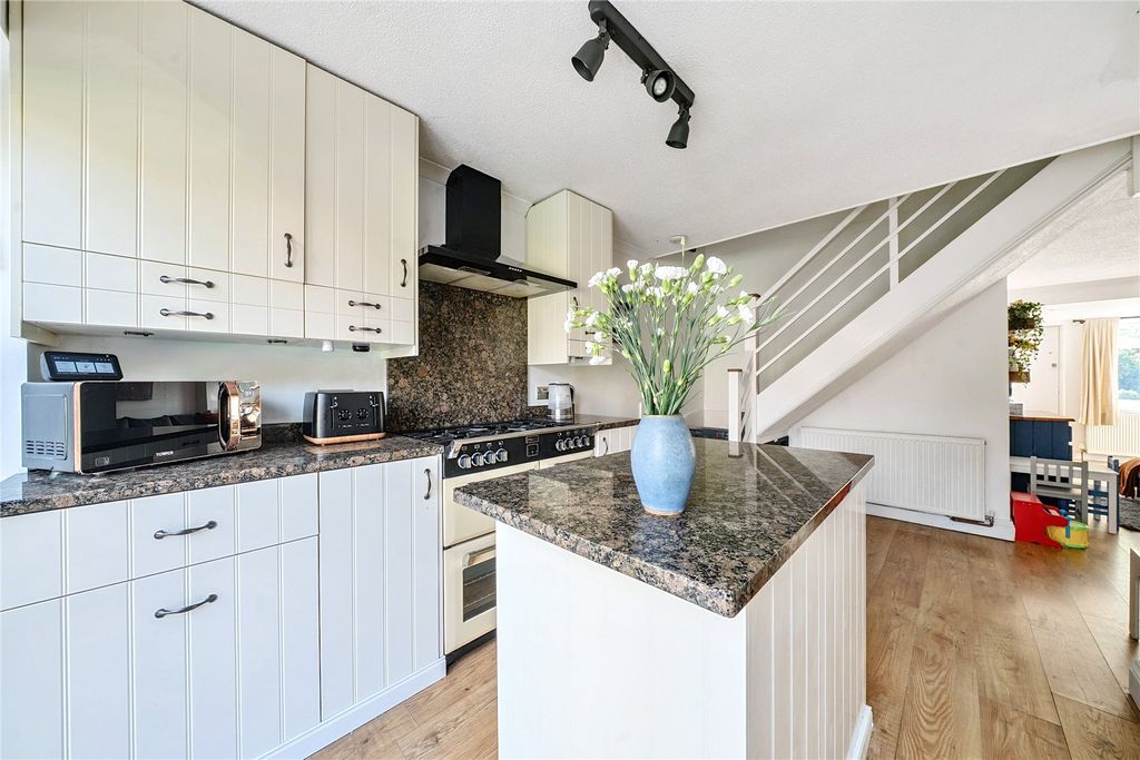 Property photo 2 of 20 Picture No. 10