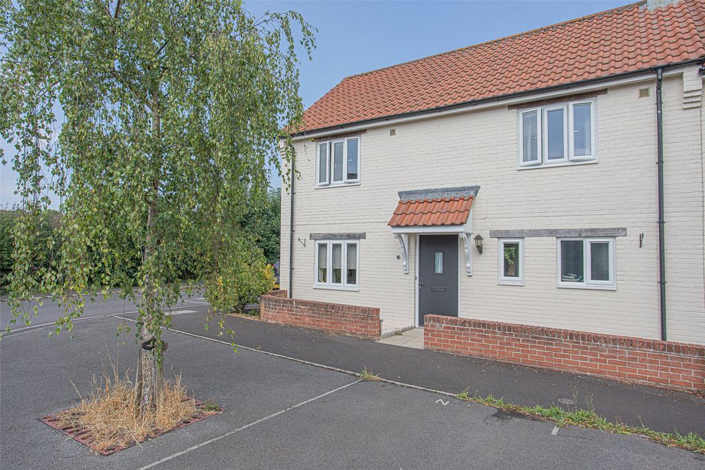 Property photo 1 of 11 Picture No. 12