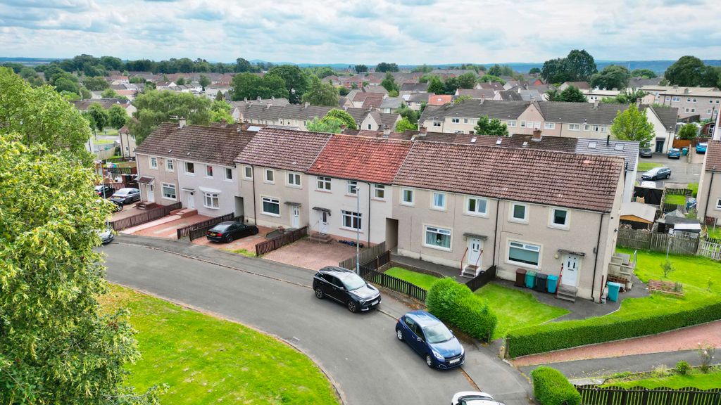 Property photo 1 of 32