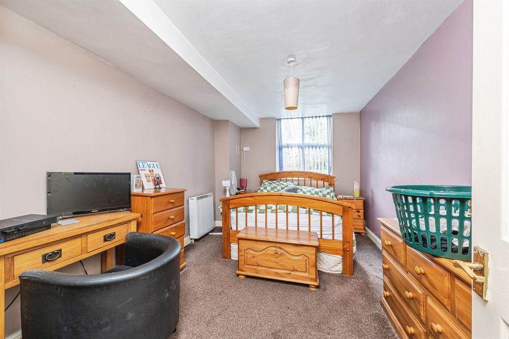 Additional image 5 of 1 bed flat for saleNavigation Rise, Milnsbridge, Huddersfield HD3