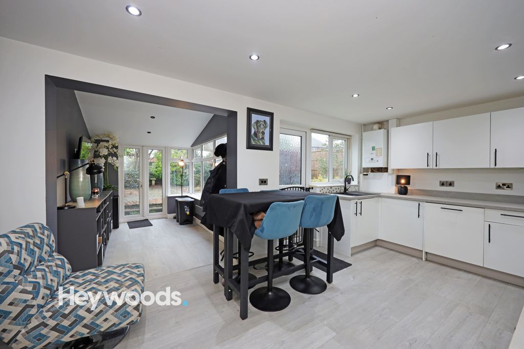 Property photo 2 of 24 0F1A8672