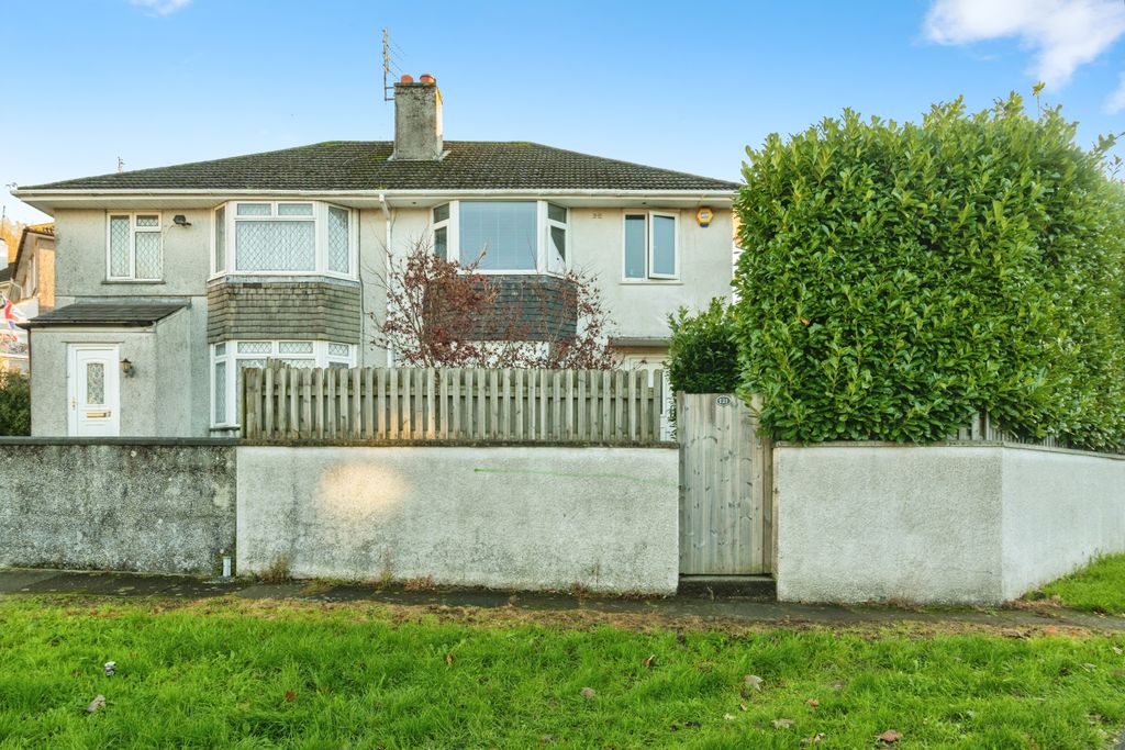 Property photo 2 of 20