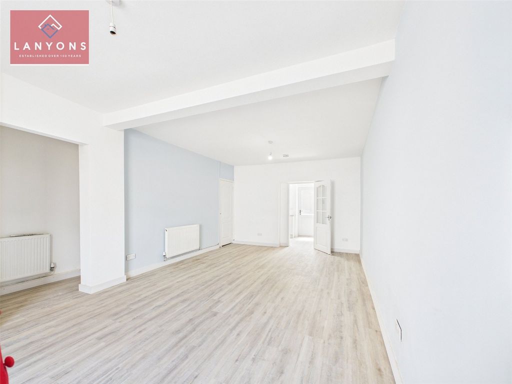 Property photo 3 of 13 Picture No. 43