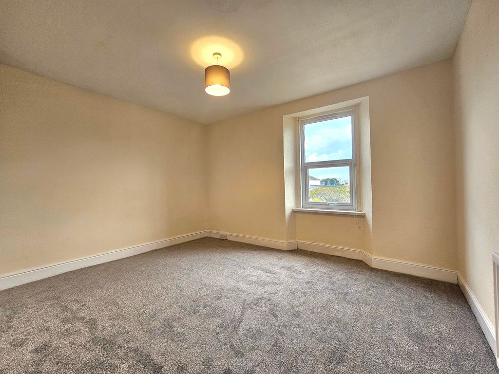 Property photo 3 of 7 Image