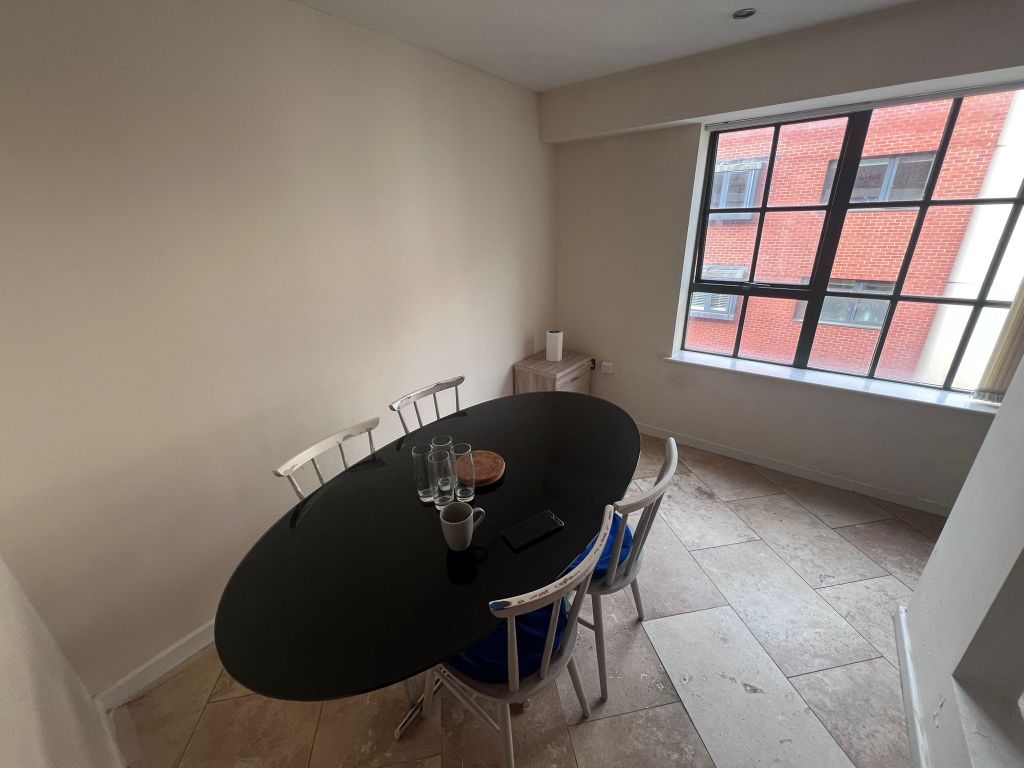 Property photo 3 of 6 Image