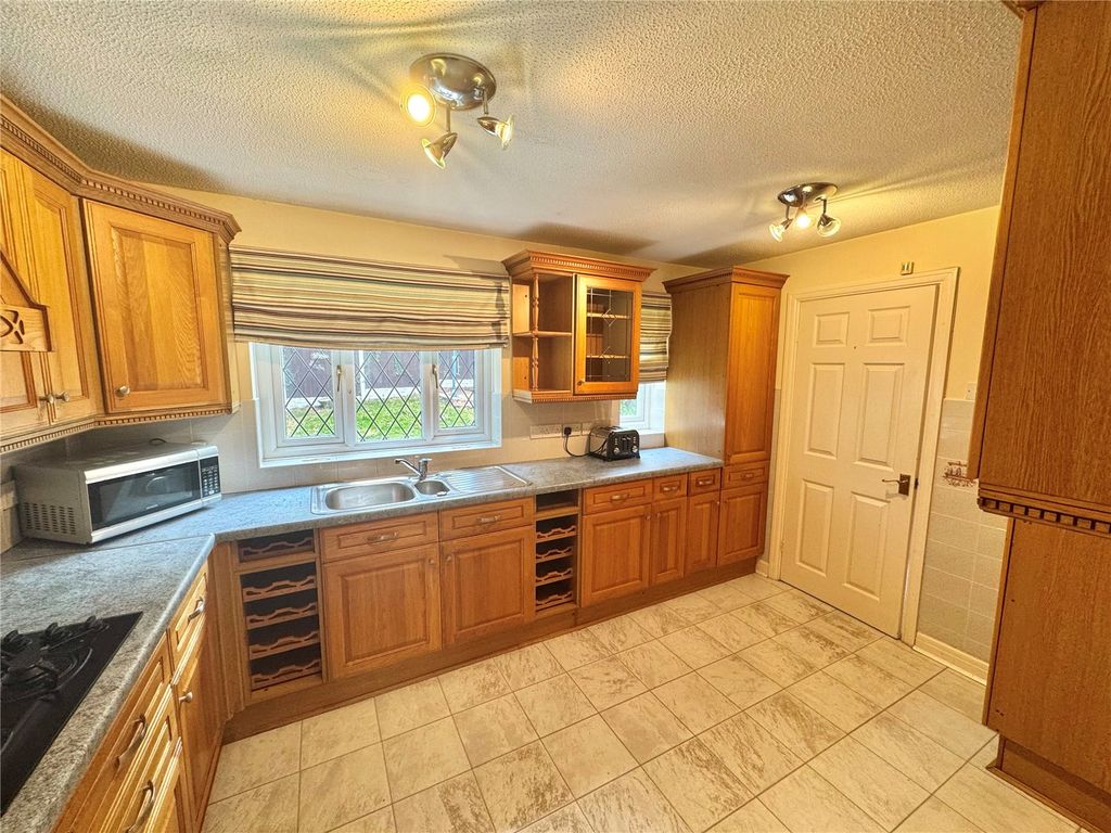 Property photo 3 of 17 Picture No. 22