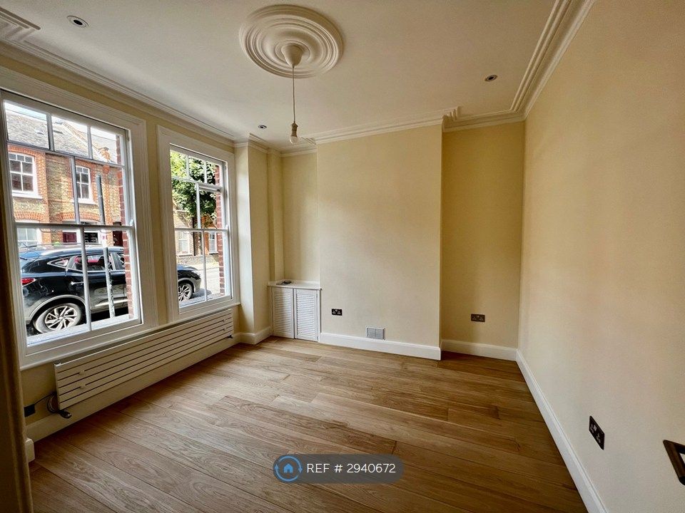 Property photo 2 of 9 Bedroom 1