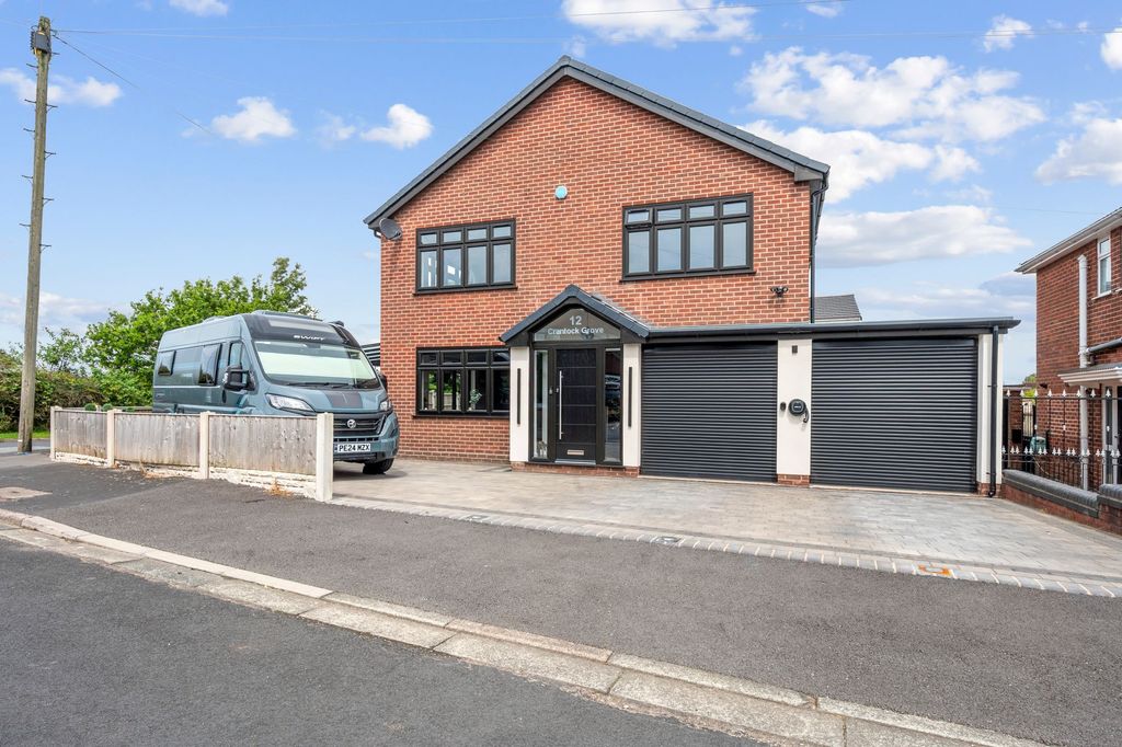 Property photo 1 of 53