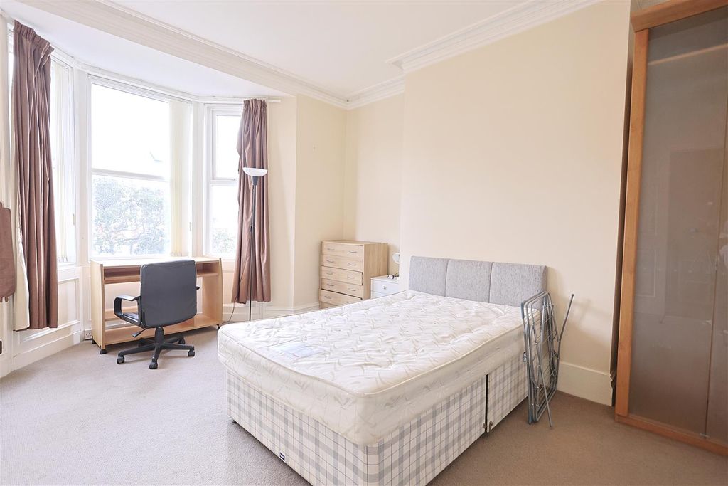 Property photo 2 of 12 0D984Be5-C9F6-41C0-988B-04Bb802EE6D5_1_201_A.Jpeg