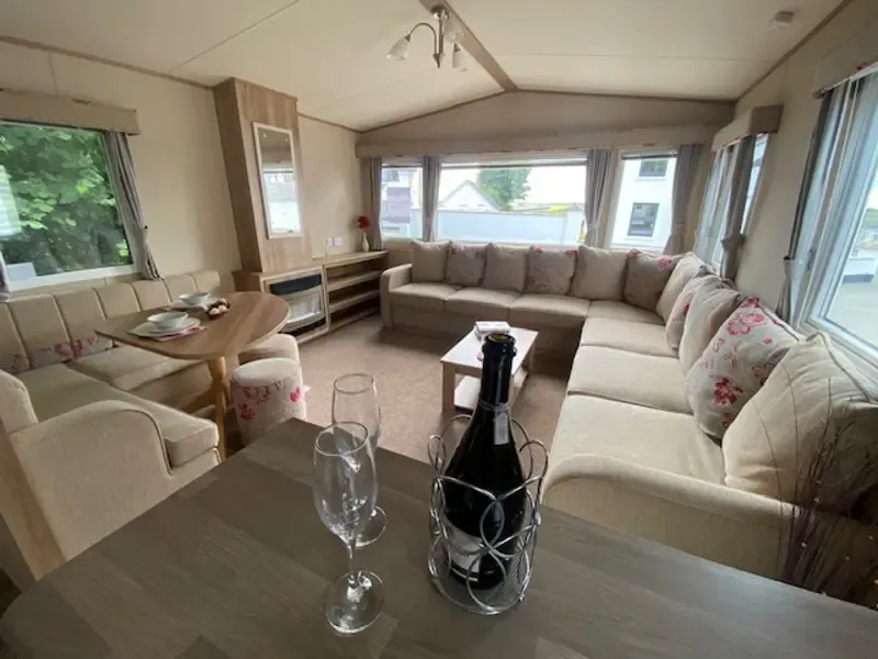 Property photo 2 of 11 Img 4484