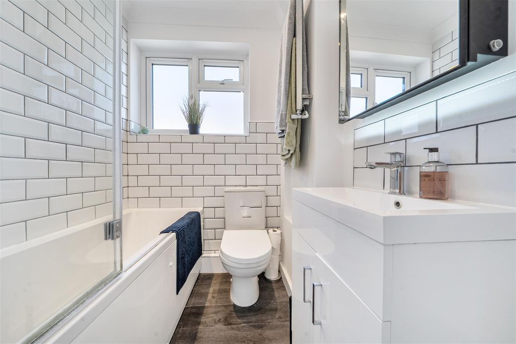 Property photo 3 of 17 1530689 (9).Jpg