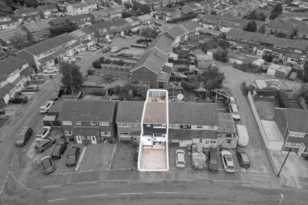 Property photo 2 of 24