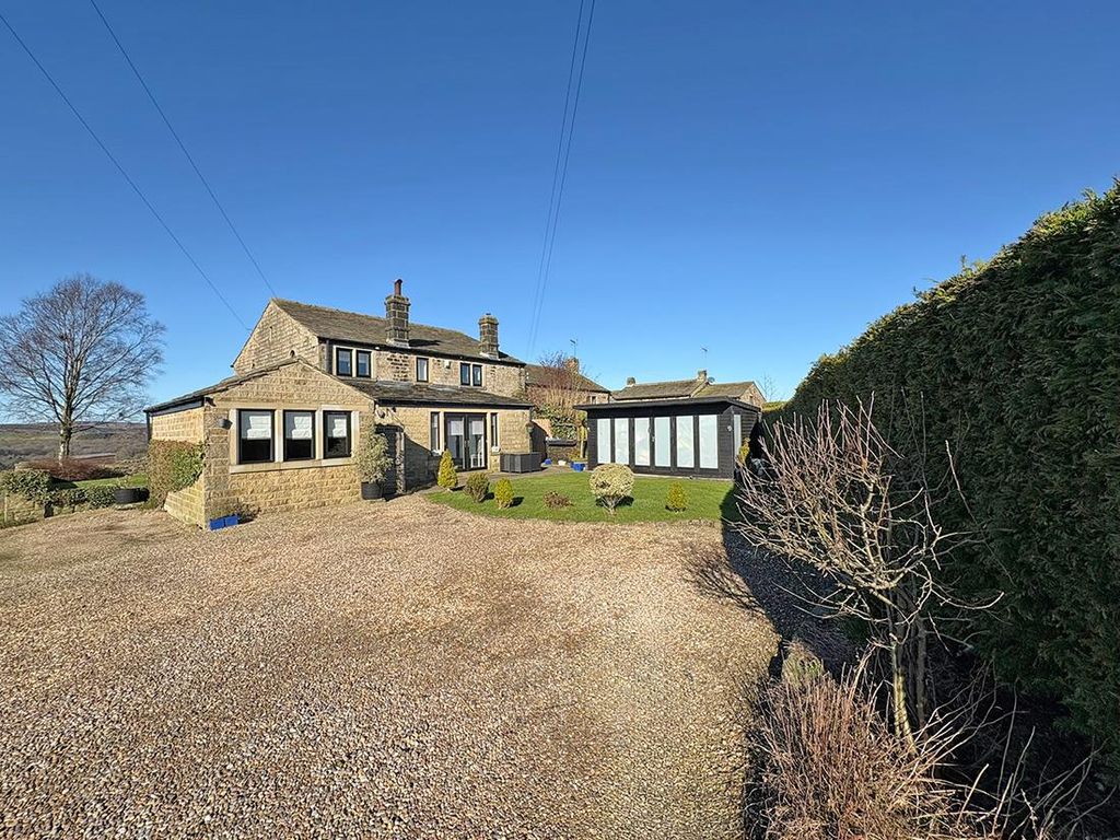 Property photo 1 of 25