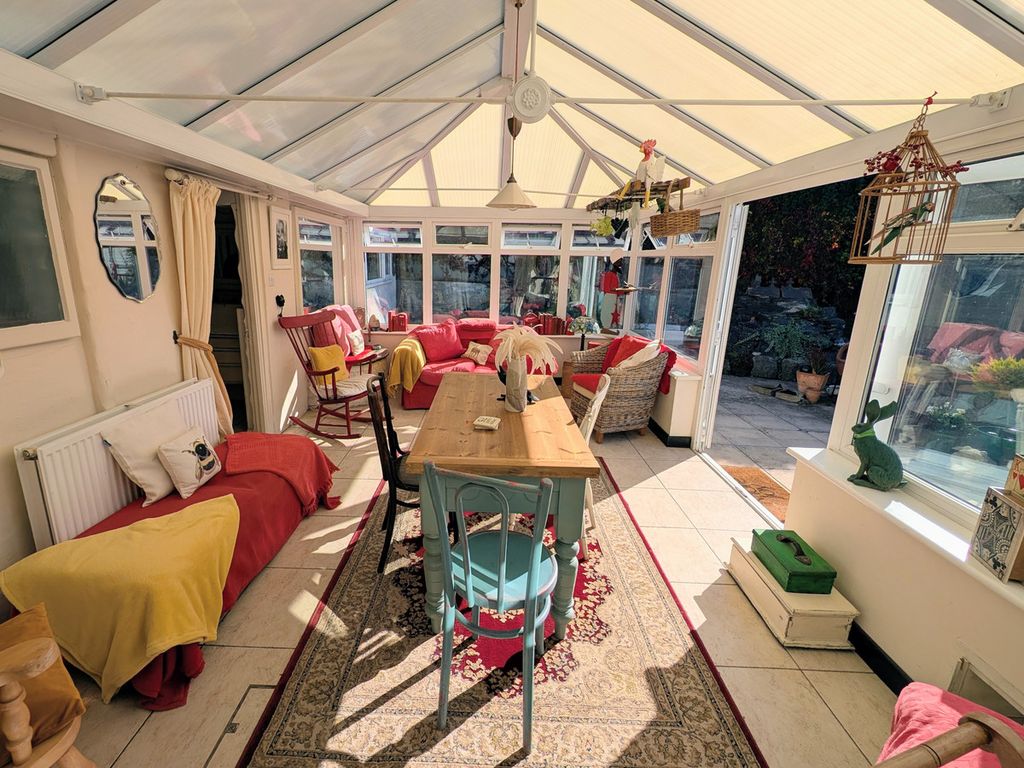 Property photo 3 of 23