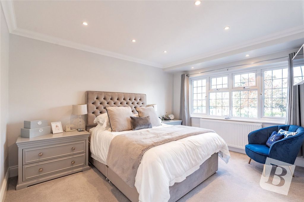 Property photo 2 of 25 Bedroom Two