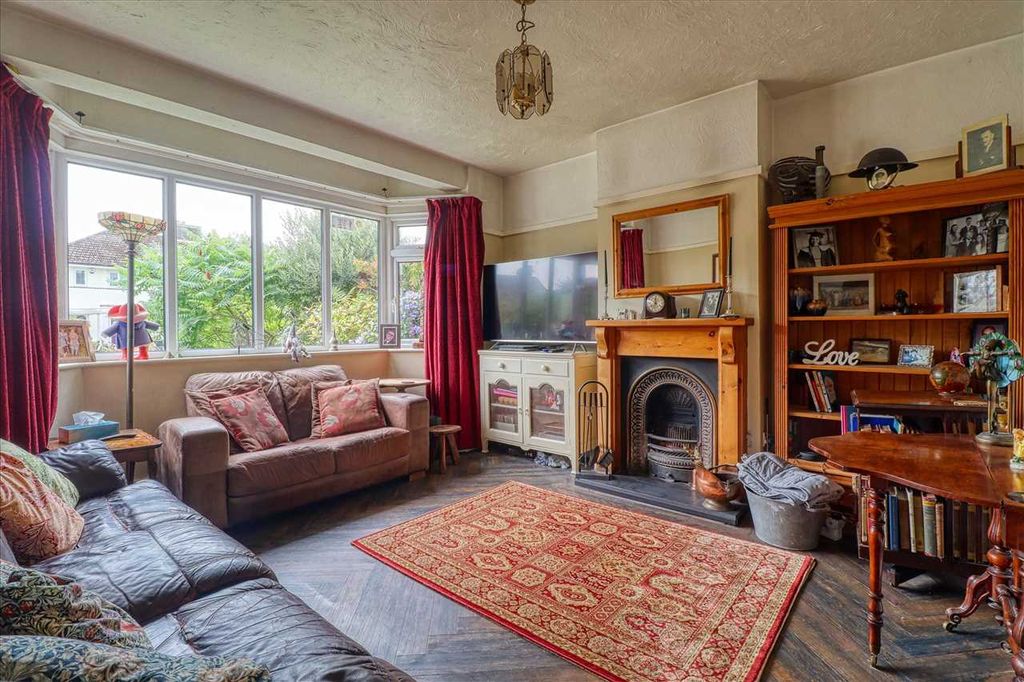 Additional image 4 of 5 bed semi-detached house for saleGreenway, Frinton On Sea CO13