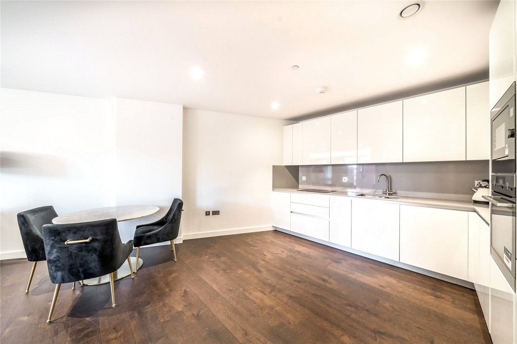 Property photo 3 of 9 Picture No. 25