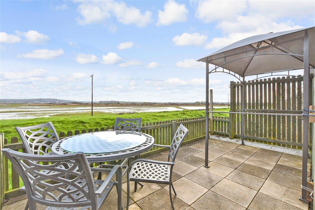 Property photo 1 of 15 Patio / Decking