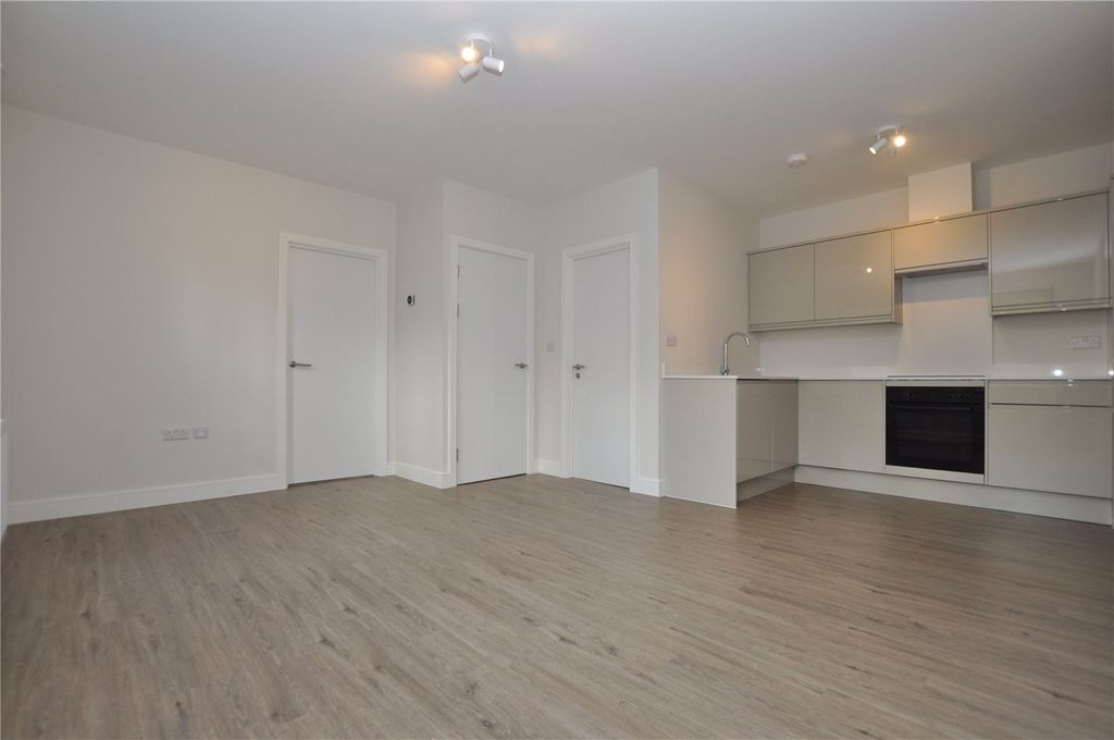 Property photo 2 of 6 Picture No. 07