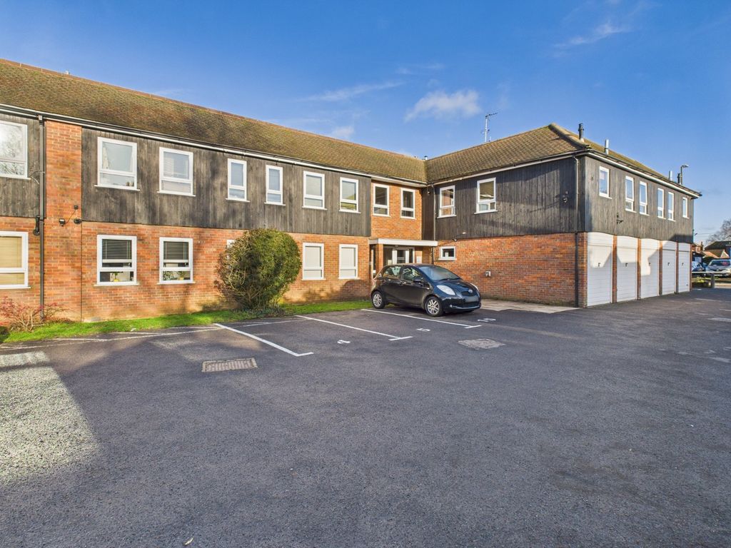 Property photo 3 of 8 Picture No. 10